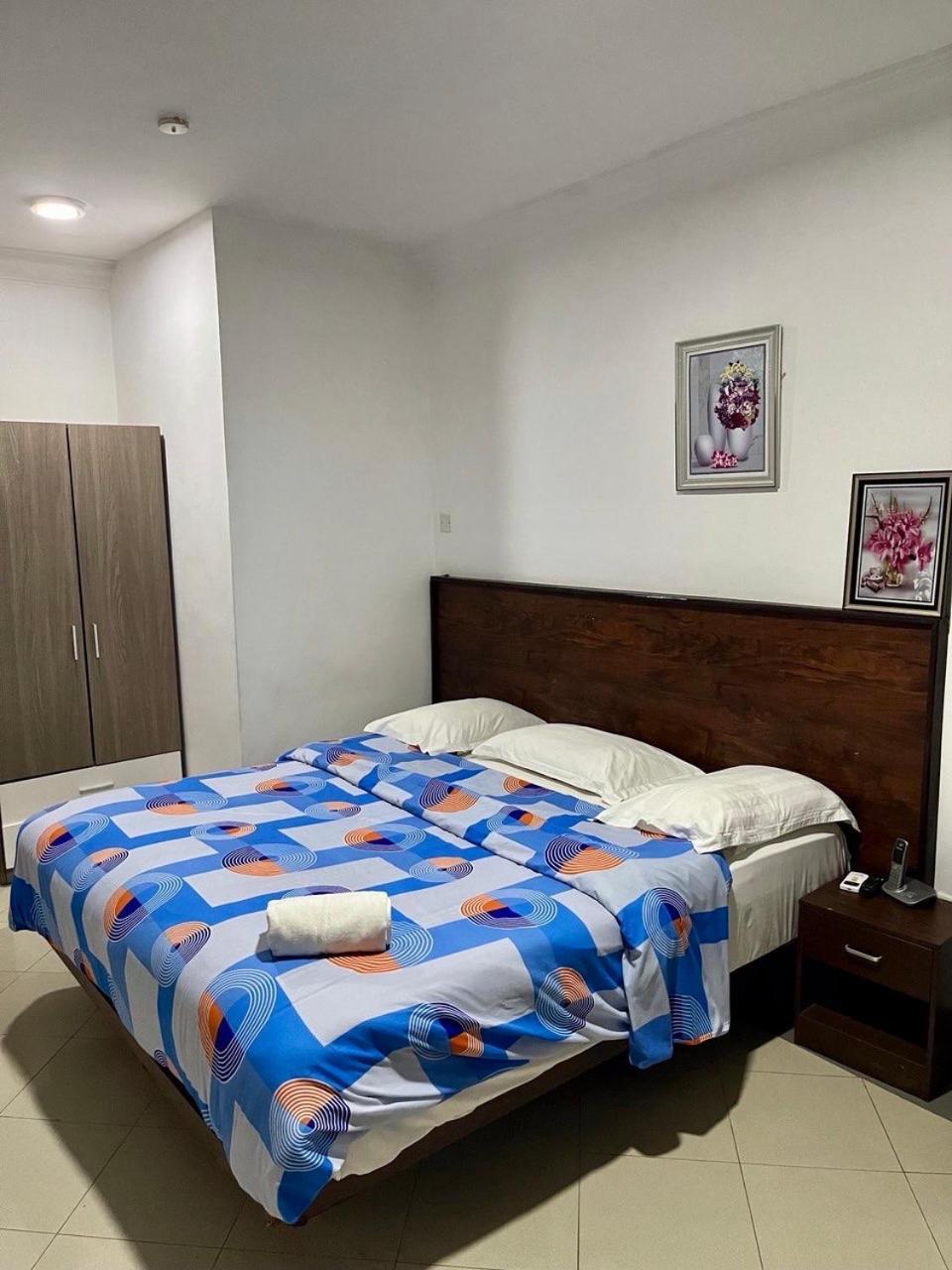 Van Der Salle Accra Bagian luar foto