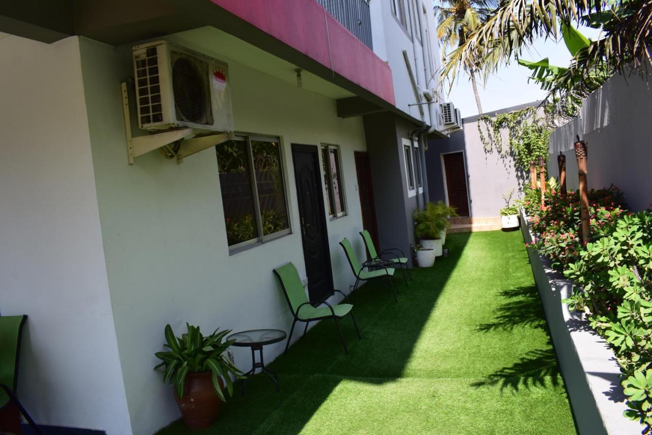 Van Der Salle Accra Bagian luar foto