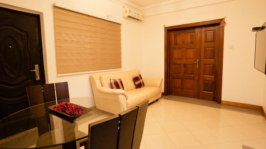 Van Der Salle Accra Bagian luar foto
